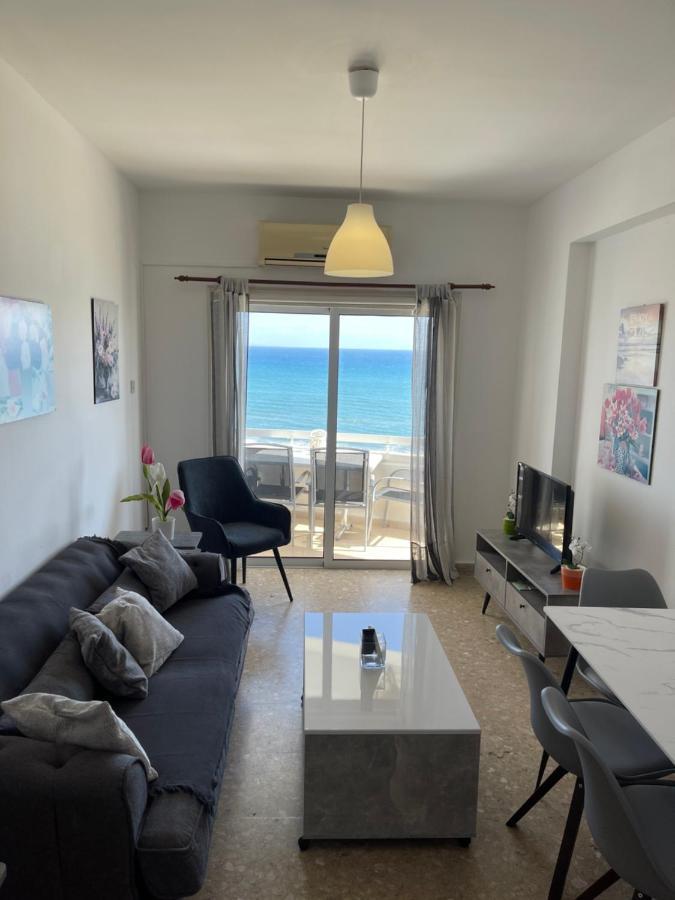 Alex Beach Apartment 51 Larnaca Ngoại thất bức ảnh