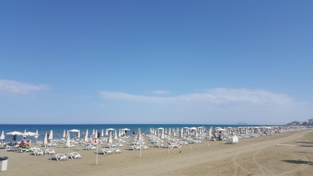 Alex Beach Apartment 51 Larnaca Ngoại thất bức ảnh